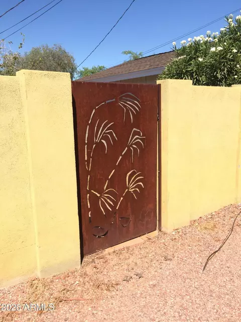 Exterior - 1110 E Coronado Rd, Phoenix, AZ 85006 photo 6 of 7