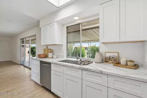 10838 W Amber Trl, Sun City, AZ 85351