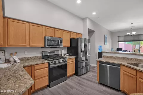 Kitchen - 3917 E Carter Dr, Phoenix, AZ 85042 photo 2 of 4