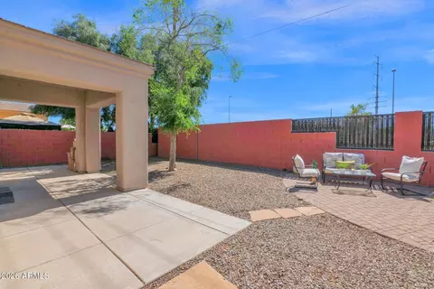 Exterior - 3917 E Carter Dr, Phoenix, AZ 85042 photo 6 of 9