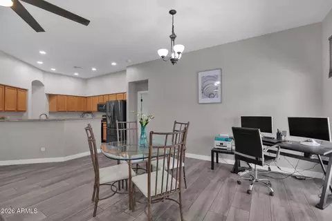 Dining - 3917 E Carter Dr, Phoenix, AZ 85042 photo 1 of 2