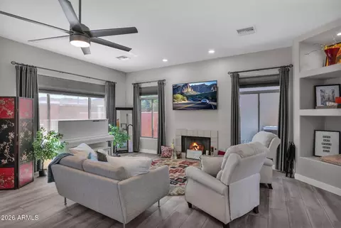 Living - 3917 E Carter Dr, Phoenix, AZ 85042 photo 1 of 4