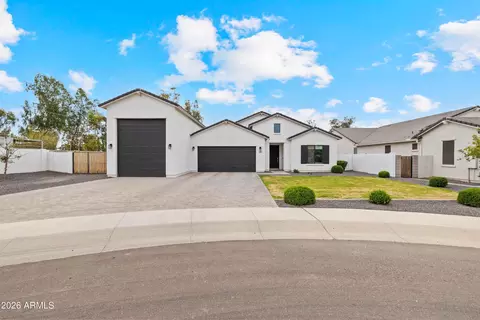 1389 E La Fortuna Ct, San Tan Valley, AZ 85140