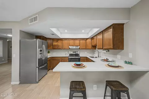 Kitchen - 1633 W Evans Dr, Phoenix, AZ 85023 photo 4 of 9