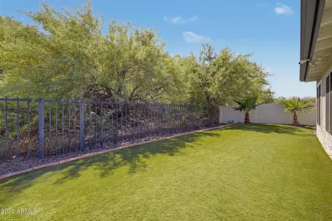 Exterior - 1633 W Evans Dr, Phoenix, AZ 85023 photo 5 of 8