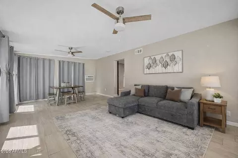Living - 1633 W Evans Dr, Phoenix, AZ 85023 photo 6 of 9