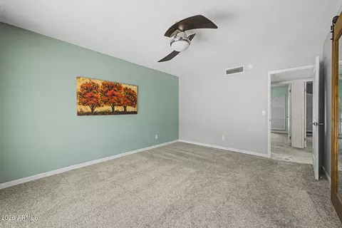 Bedroom - 1633 W Evans Dr, Phoenix, AZ 85023 photo 3 of 6