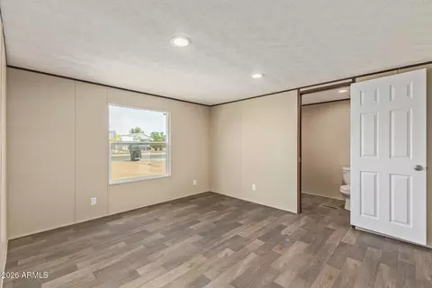630 S Warner Dr, Apache Junction, AZ 85120 photo 8
