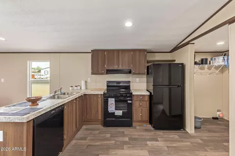 630 S Warner Dr, Apache Junction, AZ 85120 photo 6
