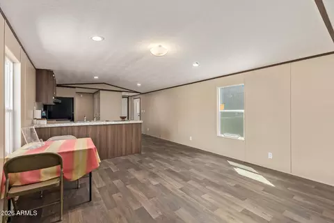 630 S Warner Dr, Apache Junction, AZ 85120 photo 4