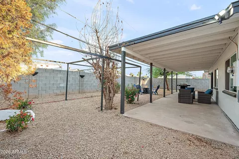 Exterior - 3911 N 13th Way, Phoenix, AZ 85014 photo 4 of 5