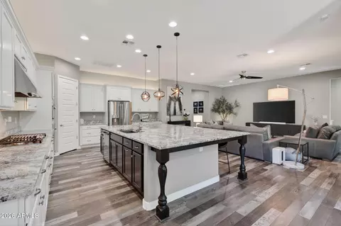 1104 E Knightsbridge Way, Gilbert, AZ 85297 photo 16