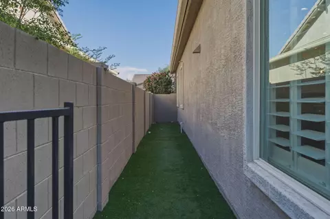 1104 E Knightsbridge Way, Gilbert, AZ 85297 photo 45