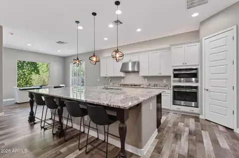 1104 E Knightsbridge Way, Gilbert, AZ 85297 photo 13