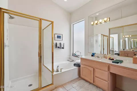 Bath - 6334 E Viewmont Dr #58, Mesa, AZ 85215 photo 3 of 6