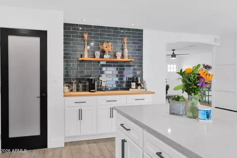 Kitchen - 407 E Auburn Dr, Tempe, AZ 85283 photo 8 of 9