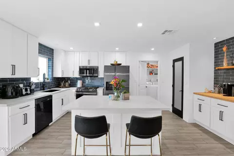 Kitchen - 407 E Auburn Dr, Tempe, AZ 85283 photo 2 of 9