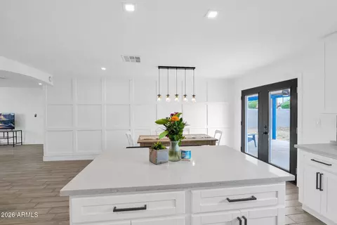 Kitchen - 407 E Auburn Dr, Tempe, AZ 85283 photo 9 of 9
