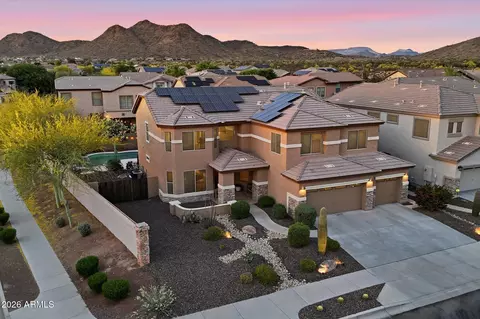 Exterior - 2316 W Eagle Feather Rd, Phoenix, AZ 85085 photo 1 of 4