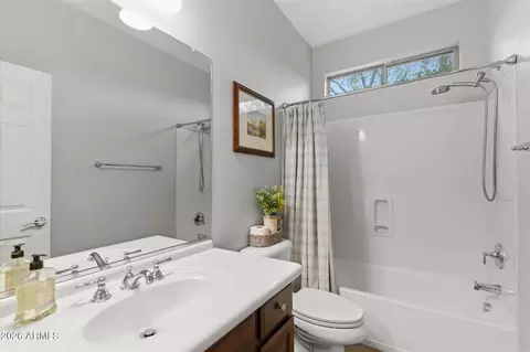 Bath - 2316 W Eagle Feather Rd, Phoenix, AZ 85085 photo 4 of 4