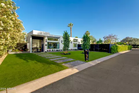 Exterior - 3045 N Marigold Dr, Phoenix, AZ 85018 photo 6 of 17