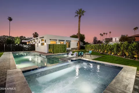 Exterior - 3045 N Marigold Dr, Phoenix, AZ 85018 photo 8 of 17