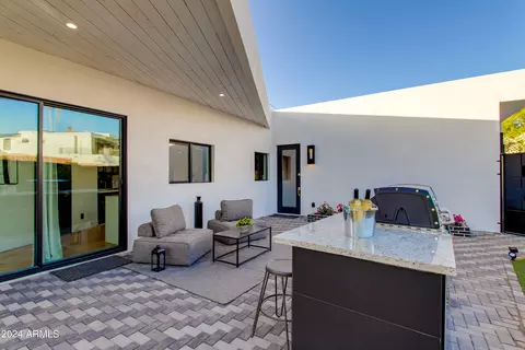Exterior - 3045 N Marigold Dr, Phoenix, AZ 85018 photo 16 of 17