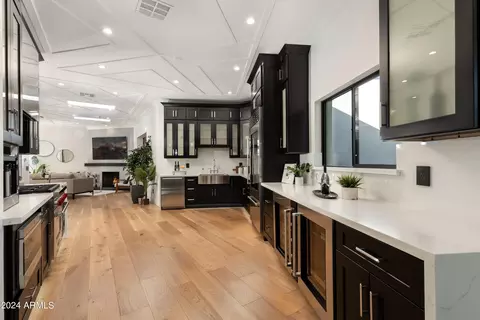 Kitchen - 3045 N Marigold Dr, Phoenix, AZ 85018 photo 4 of 4