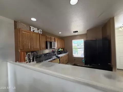Kitchen - 2026 S Lawther Dr, Apache Junction, AZ 85120 photo 2 of 5