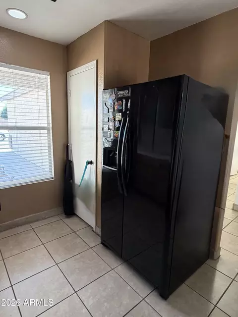 Kitchen - 2026 S Lawther Dr, Apache Junction, AZ 85120 photo 5 of 5