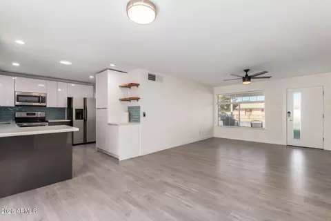 Living - 3329 E Palm Ln, Phoenix, AZ 85008 photo 4 of 6