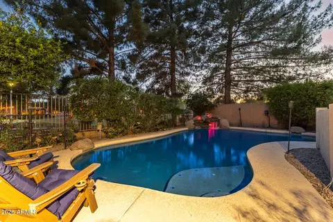 Exterior - 1271 E Canyon Creek Dr, Gilbert, AZ 85296 photo 5 of 13