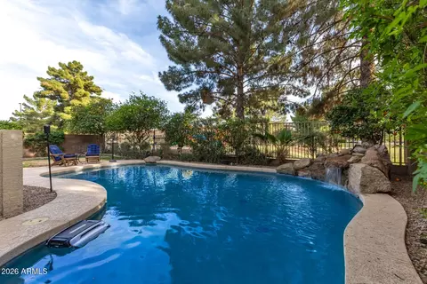 Exterior - 1271 E Canyon Creek Dr, Gilbert, AZ 85296 photo 9 of 13