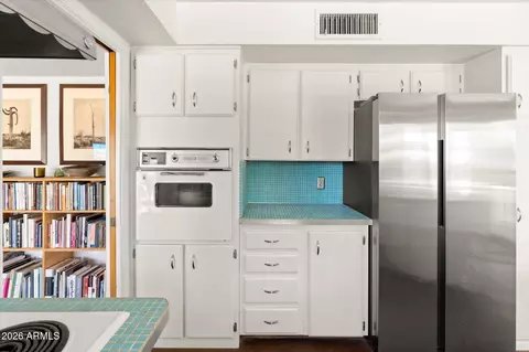 Kitchen - 1810 Euclid Ave, Phoenix, AZ 85042 photo 4 of 4