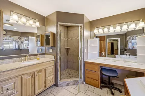 Bath - 3121 Cedar Dr, Overgaard, AZ 85933 photo 2 of 4