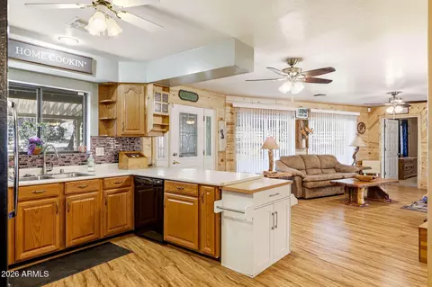Kitchen - 3121 Cedar Dr, Overgaard, AZ 85933 photo 2 of 3