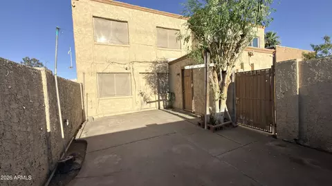 4605 E Pueblo Ave, Phoenix, AZ 85040 photo 2