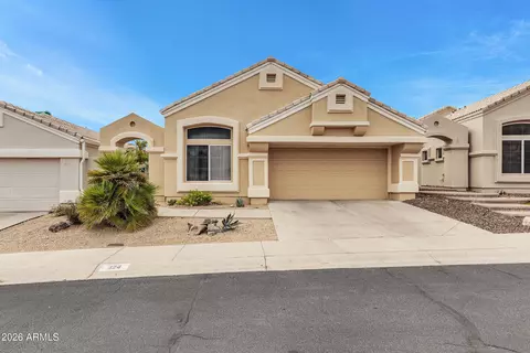 1124 E Hiddenview Dr, Phoenix, AZ 85048