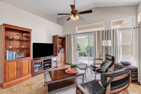 Living - 1124 E Hiddenview Dr, Phoenix, AZ 85048 photo 2 of 2