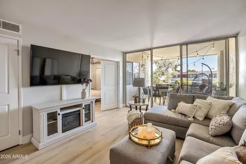 7625 E Camelback Rd S #B227, Scottsdale, AZ 85251