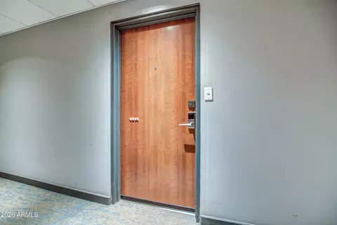 207 W Clarendon Ave #H16, Phoenix, AZ 85013