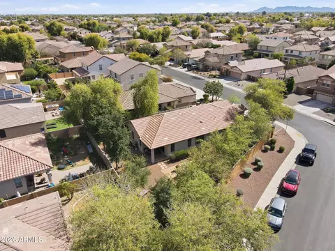View/Area - 2650 E Dennisport Ave, Gilbert, AZ 85295 photo 2 of 10