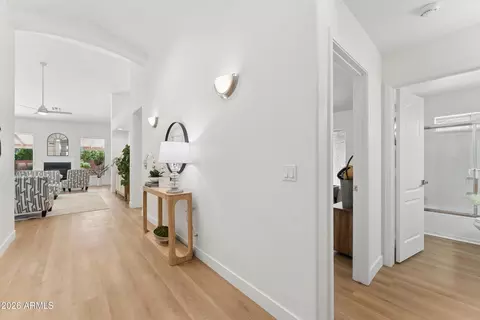 Entry Way - 3326 N 42nd St, Phoenix, AZ 85018 photo 5 of 7