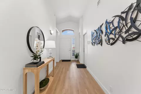 Entry Way - 3326 N 42nd St, Phoenix, AZ 85018 photo 7 of 7