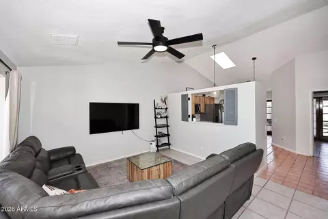 Living - 1721 E Sandra Ter, Phoenix, AZ 85022 photo 3 of 3