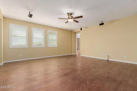 Living - 882 E Parkview Dr, Gilbert, AZ 85295 photo 9 of 15