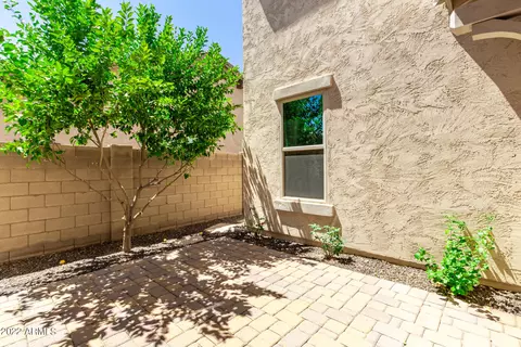 Exterior - 882 E Parkview Dr, Gilbert, AZ 85295 photo 1 of 18