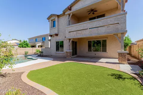 Exterior - 882 E Parkview Dr, Gilbert, AZ 85295 photo 10 of 18