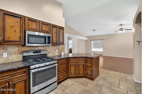 2925 E Blanche Dr, Phoenix, AZ 85032