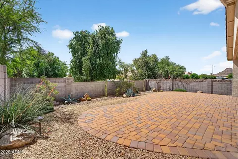 Exterior - 2925 E Blanche Dr, Phoenix, AZ 85032 photo 3 of 5